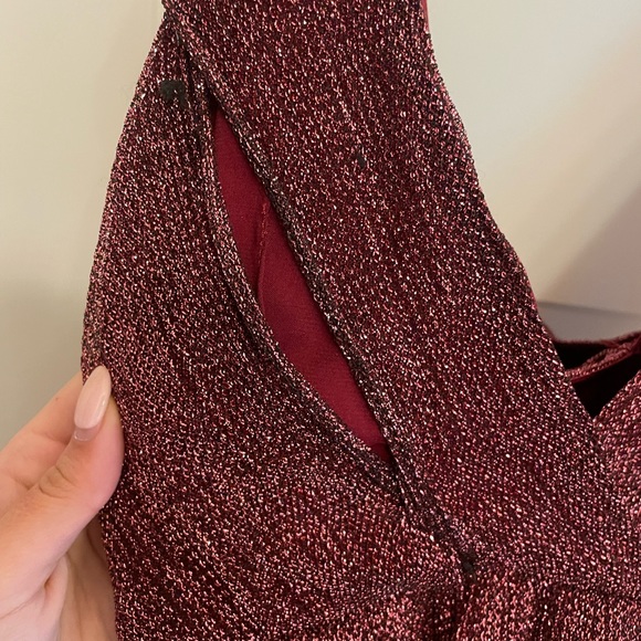 Red sparkly ruffle dress - Picture 2 of 4